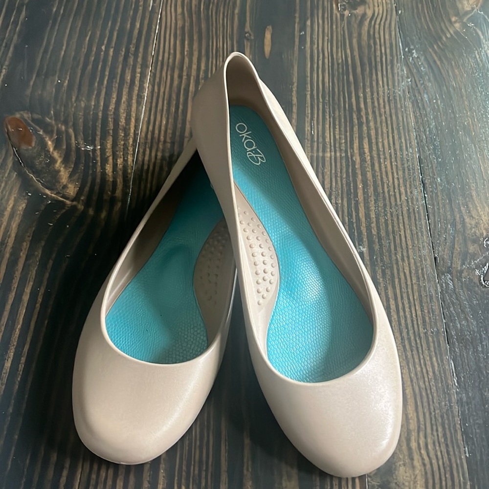 OKA-B Taylor Matte Ballet Flats Dirty Martini Size 8 Jelly